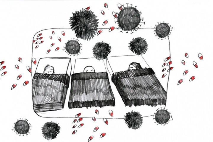 Волонтеры в Новосибирске начали развозить на дом лекарства для людей с ВИЧ