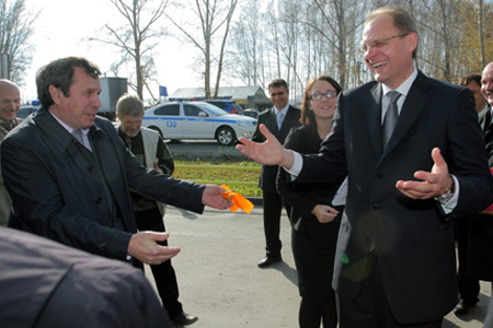 Гостиница, развязка, рынок: мэр Новосибирска призвал журналистов самим судить, оказывают ли на него давление областные власти