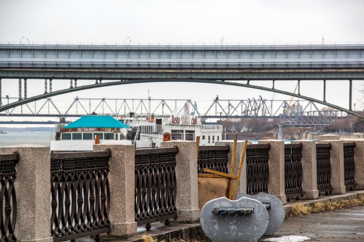 Числа недели: миллиарды на рамки, дети без больницы и офицер-расхититель