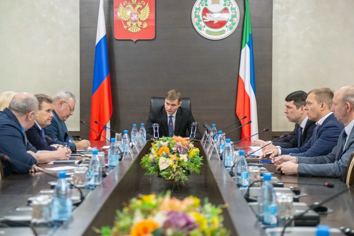 Глава Хакасии заявил о шантаже со стороны энергетиков Глава Хакасии заявил о шантаже со стороны энергетиков