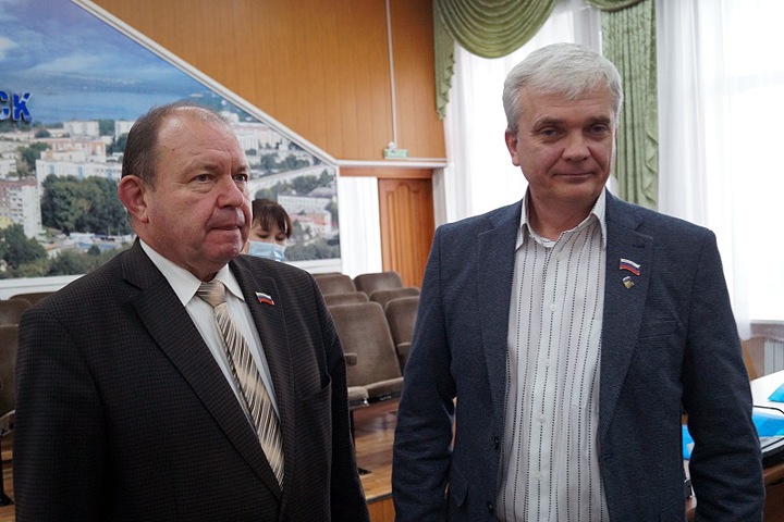 Спикер горсовета Бердска заявил, что после выборов улицу жителям можно не ремонтировать Спикер горсовета Бердска заявил, что после выборов улицу жителям можно не ремонтировать