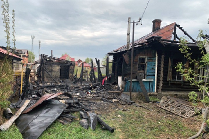 Четырехлетний ребенок погиб при пожаре в Новосибирске