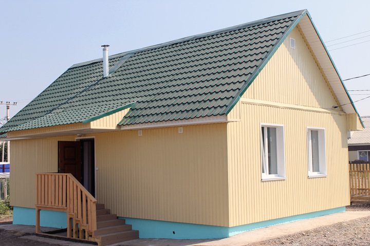 Строители домов для погорельцев Хакасии начали бессрочную сухую голодовку Строители домов для погорельцев Хакасии начали бессрочную сухую голодовку