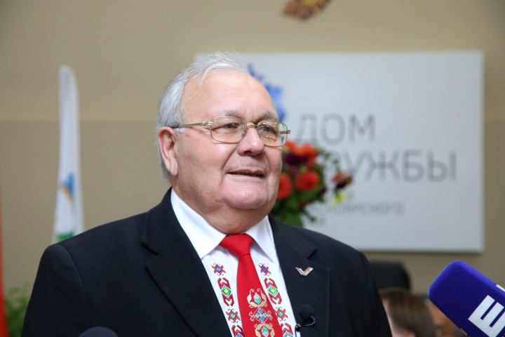 Главы татарской и чувашской диаспор проголосовали в Красноярске Главы татарской и чувашской диаспор проголосовали в Красноярске