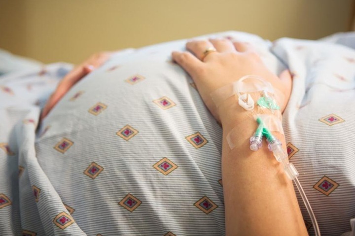 Потерявшая ребенка мать подала в суд на больницу в Забайкалье. Врачи сломали позвоночник и кости головы новорожденному