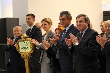 Уникальный всесезонный аквапарк открылся в Новосибирской области Уникальный всесезонный аквапарк открылся в Новосибирской области