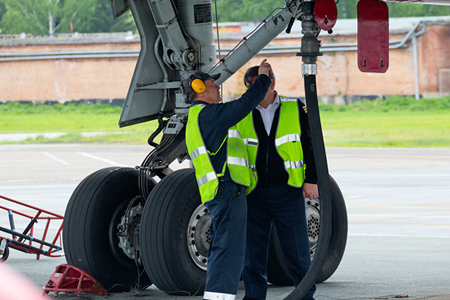 Томский аэропорт получит 2,7 млрд рублей на реконструкцию ВПП Томский аэропорт получит 2,7 млрд рублей на реконструкцию ВПП