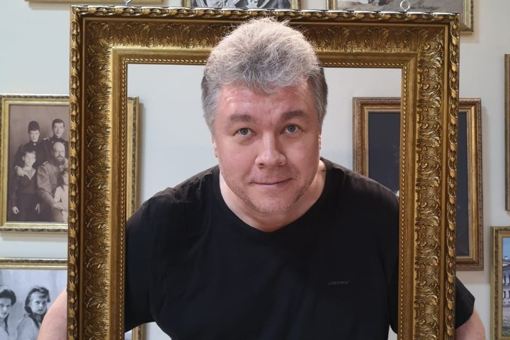 «Черный квадрат»: новосибирский писатель Виталий Серафимов о своей вакцинации от COVID-19