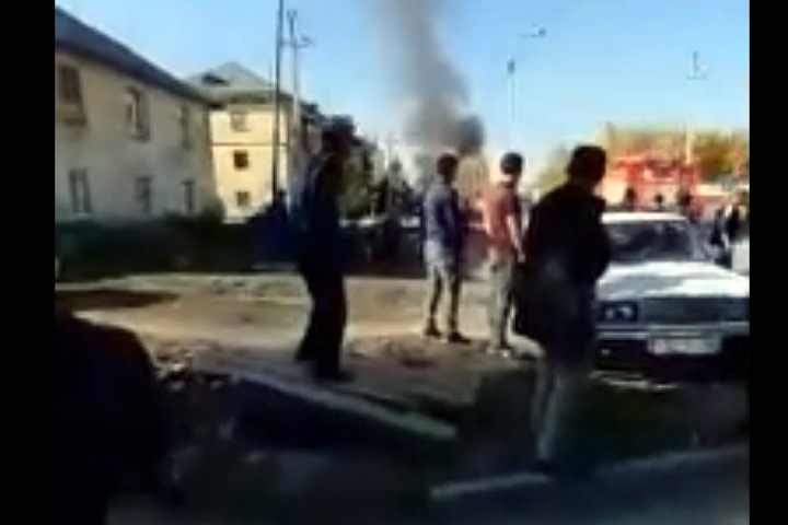 «Вооруженная группировка Тамерлана давит, грабит»: очевидец рассказал о причинах стрельбы у рынков в Новосибирске «Вооруженная группировка Тамерлана давит, грабит»: очевидец рассказал о причинах стрельбы у рынков в Новосибирске