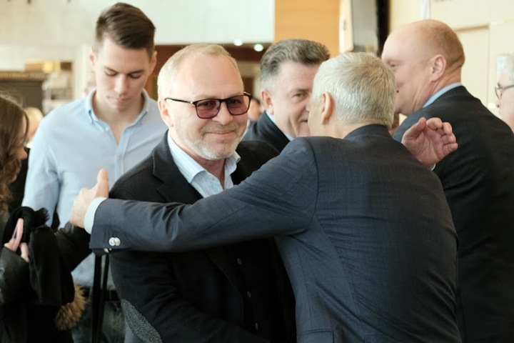 Кто может возглавить Новосибирскую область? Владимир Знатков Кто может возглавить Новосибирскую область? Владимир Знатков