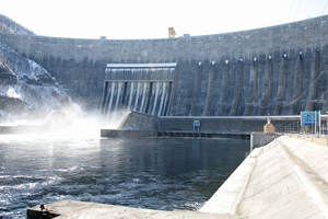 Плановые холостые сбросы начались на СШГЭС 1 апреля