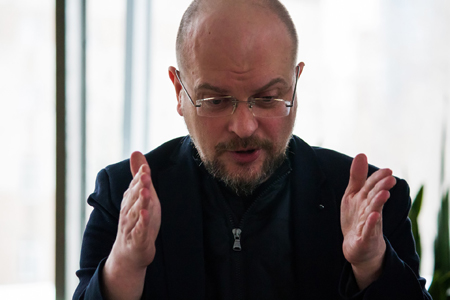 Крикливый: «Искусство должно провоцировать, но меня бесит, когда им манипулируют» Крикливый: «Искусство должно провоцировать, но меня бесит, когда им манипулируют»