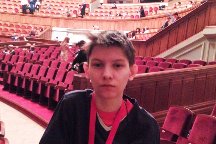 Семнадцатилетнему сибиряку нужна помощь, чтобы дожить до пересадки легких