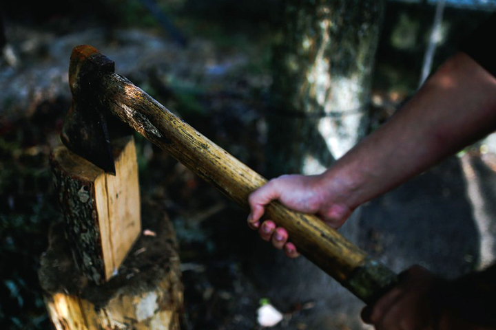 Поливавших огород детей зарубили в Забайкалье Поливавших огород детей зарубили в Забайкалье