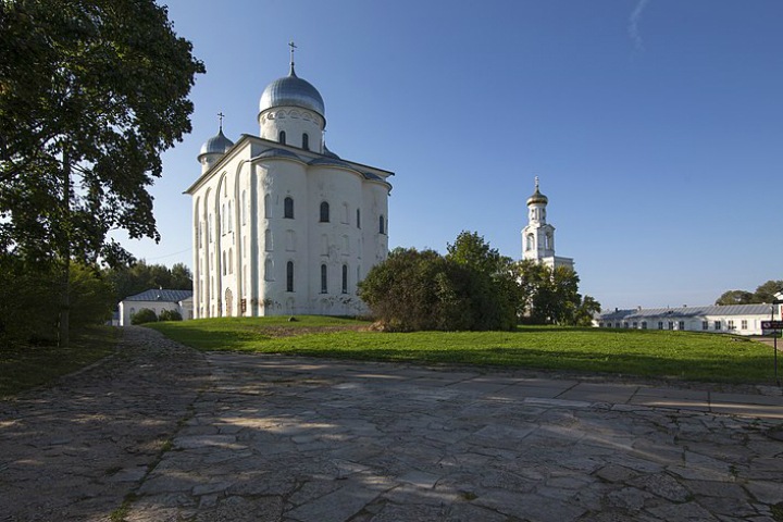 Археологи нашли могилы древнерусской элиты. Тела заворачивали в бересту Археологи нашли могилы древнерусской элиты. Тела заворачивали в бересту