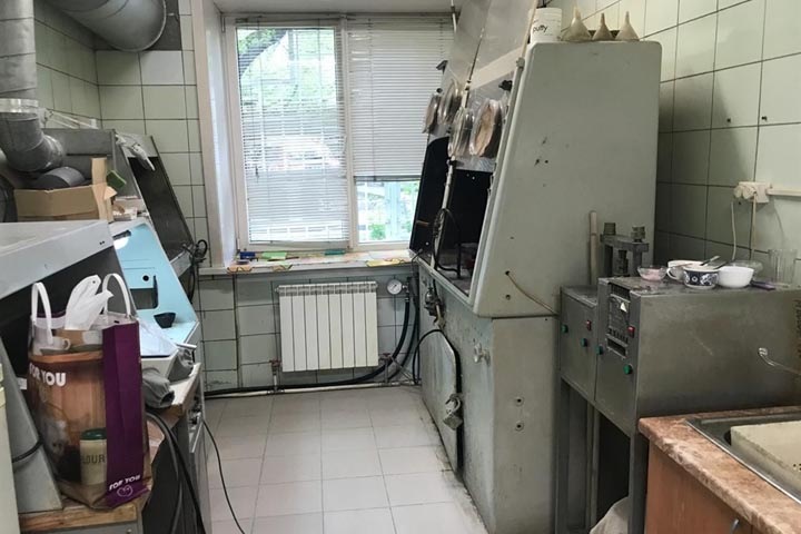 «Оборудование бьет током»: новосибирские медики заявили о низких зарплатах и плохих условиях труда «Оборудование бьет током»: новосибирские медики заявили о низких зарплатах и плохих условиях труда