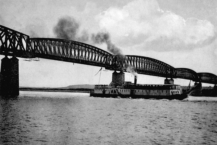 Вещи с затонувшего в Оби «Титаника» покажут новосибирцам Вещи с затонувшего в Оби «Титаника» покажут новосибирцам