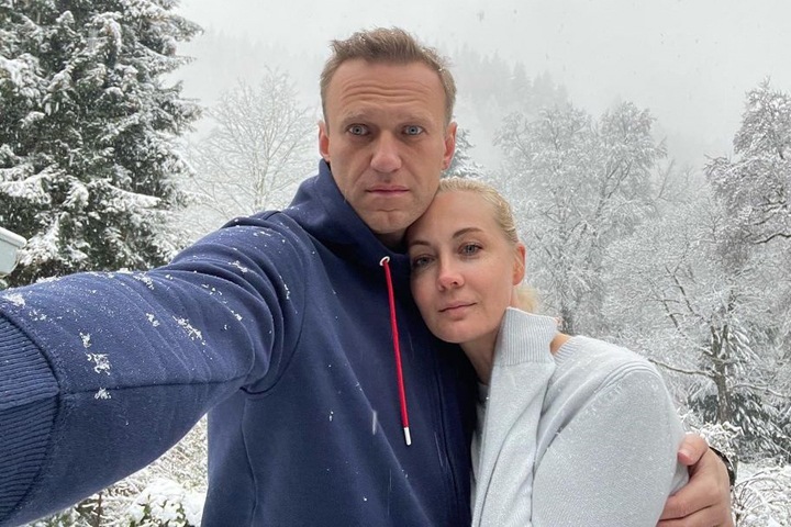 Алексей Навальный вернулся в Россию. Его задержали