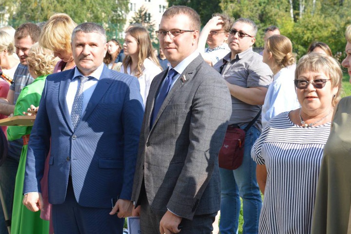 Депутат горсовета Новосибирска и помощник Савельева отделается «предупреждением» за недостоверные доходы