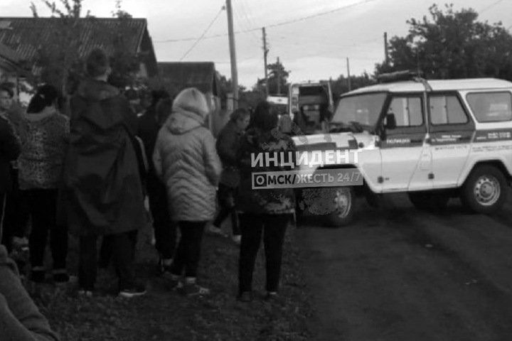 Порезавшего семью омича арестовали Порезавшего семью омича арестовали