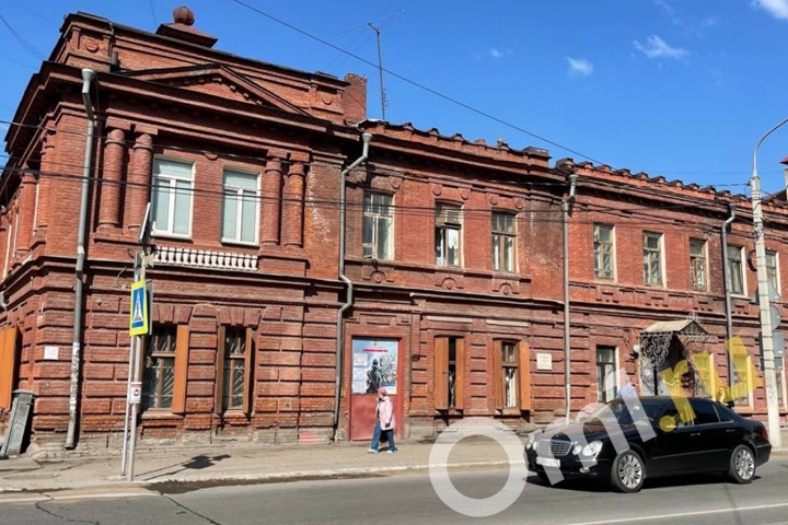 Омский военкомат забросали коктейлями Молотова Омский военкомат забросали коктейлями Молотова