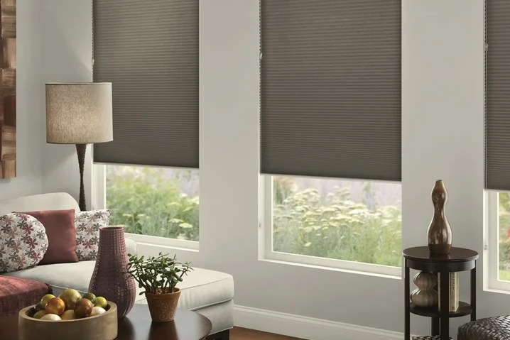 Рулонные шторы: достоинства и особенности применения. Мнение экспертов Alumdevelop.ru Рулонные шторы: достоинства и особенности применения. Мнение экспертов Alumdevelop.ru