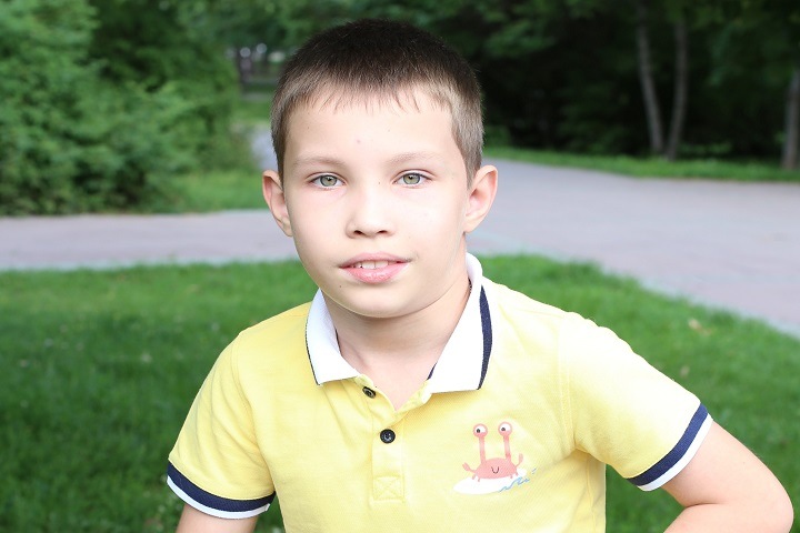 Десятилетнему новосибирцу с ДЦП нужно дорогое лечение, чтобы ходить