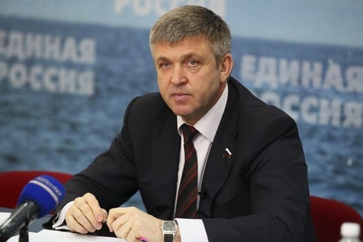 Компания семьи единороссса из Госдумы сорвала строительство школы в Иркутске Компания семьи единороссса из Госдумы сорвала строительство школы в Иркутске