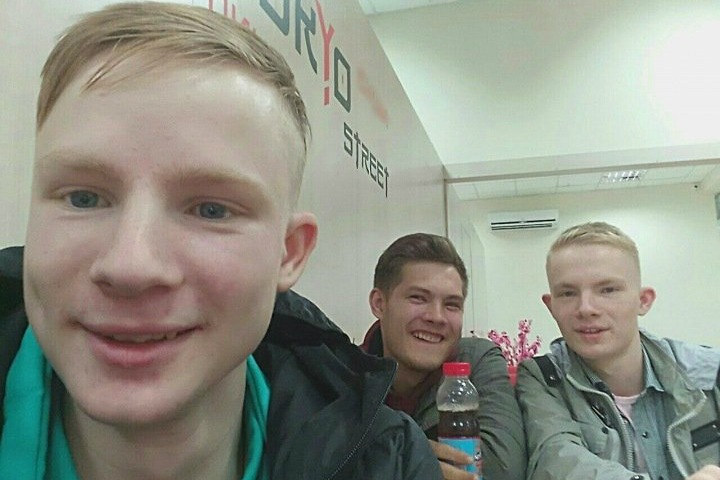 Порвавшего Конституцию сироту из Кузбасса отпустили из психбольницы Порвавшего Конституцию сироту из Кузбасса отпустили из психбольницы