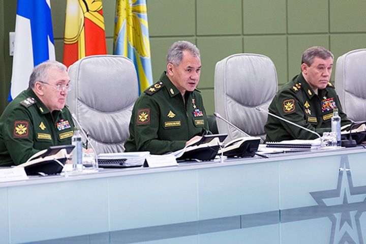 Шойгу приказал найти работу женам забайкальских военнослужащих