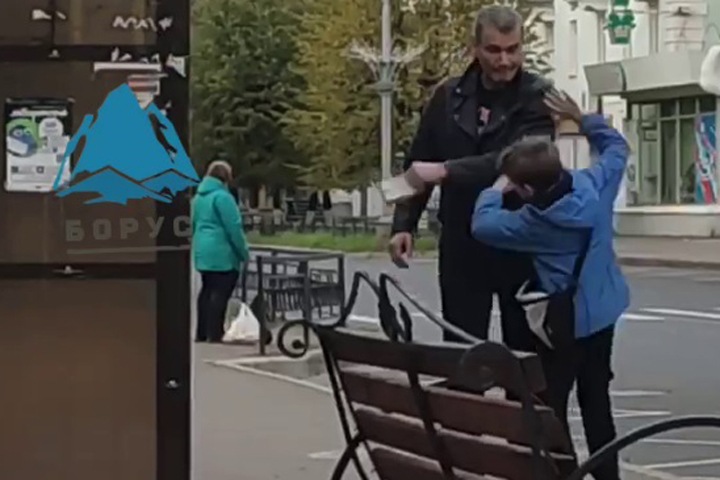Мужчина избил вступившегося за бабушку третьеклассника в Железногорске Мужчина избил вступившегося за бабушку третьеклассника в Железногорске