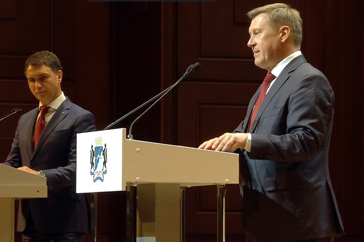 «Будущее в наших с вами руках»: Локоть вступил в должность мэра Новосибирска «Будущее в наших с вами руках»: Локоть вступил в должность мэра Новосибирска