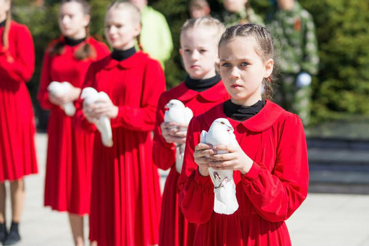 Великий праздник для страны. Святая традиция для микрорайона Стрижи Великий праздник для страны. Святая традиция для микрорайона Стрижи