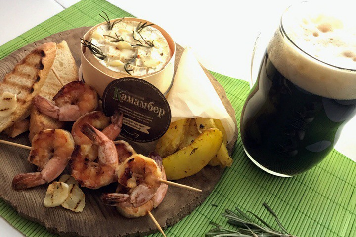 Новосибирские власти заказали 150 кг креветок и камамбер