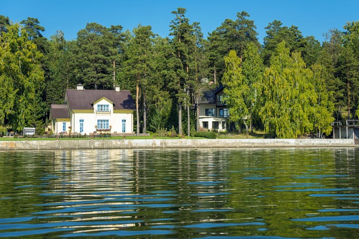 Компания экс-владельца гостиницы «Новосибирск» закрыла доступ к берегу Оби Компания экс-владельца гостиницы «Новосибирск» закрыла доступ к берегу Оби