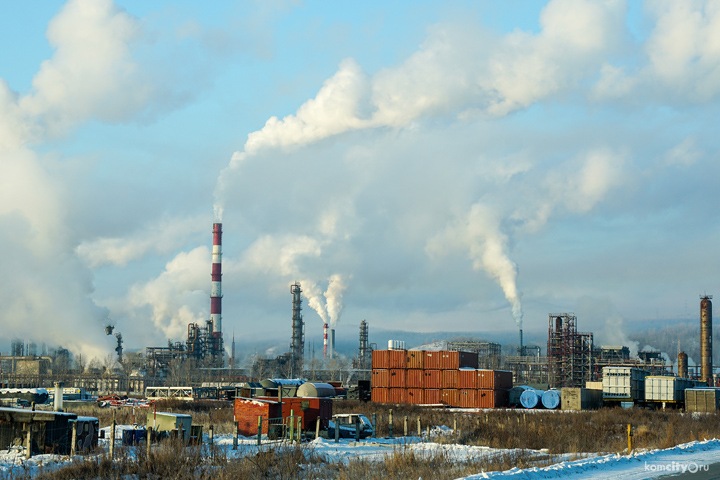 Омский химзавод стал причиной зловония в городе