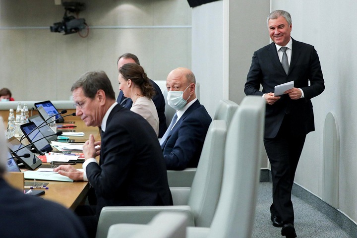 Сибирские единороссы и «Новые люди» в Госдуме поддержали ликвидацию сельской власти