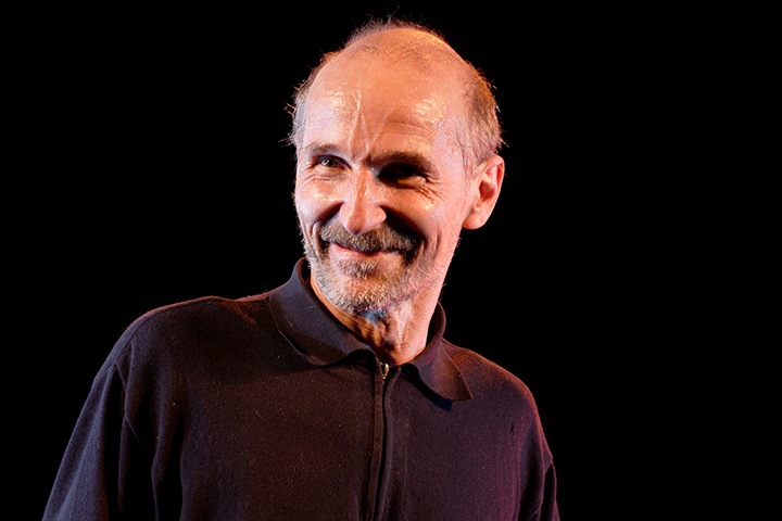 «Легко ли быть пожилым»: эссе художника Александра Шабурова о Петре Мамонове