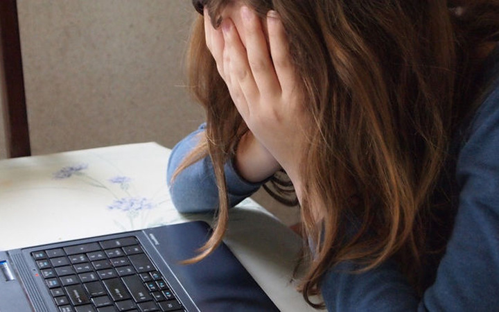 Шестерых детей из Забайкалья отправили в психбольницу после суицидальных игр в соцсетях Шестерых детей из Забайкалья отправили в психбольницу после суицидальных игр в соцсетях