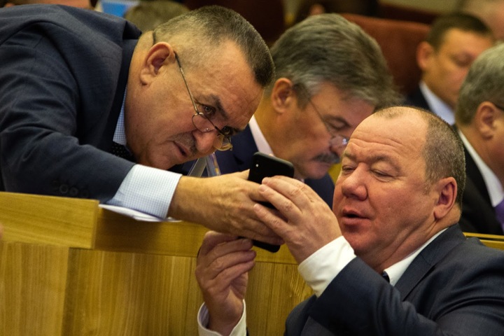 Силовики пришли к главе строительного комитета новосибирского заксобрания