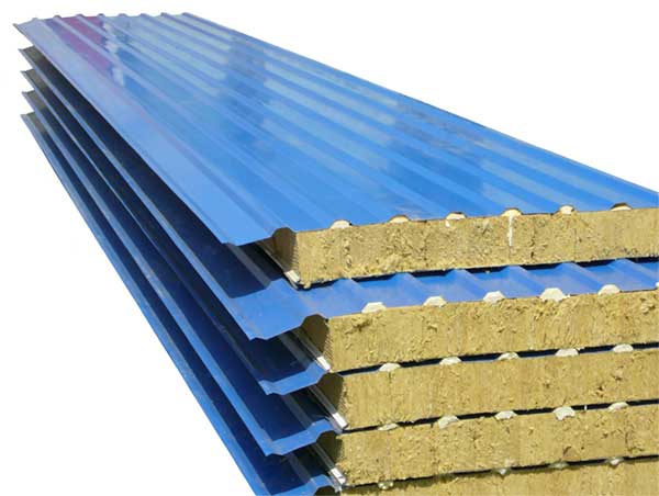 От чего зависит стоимость сэндвич-панелей От чего зависит стоимость сэндвич-панелей