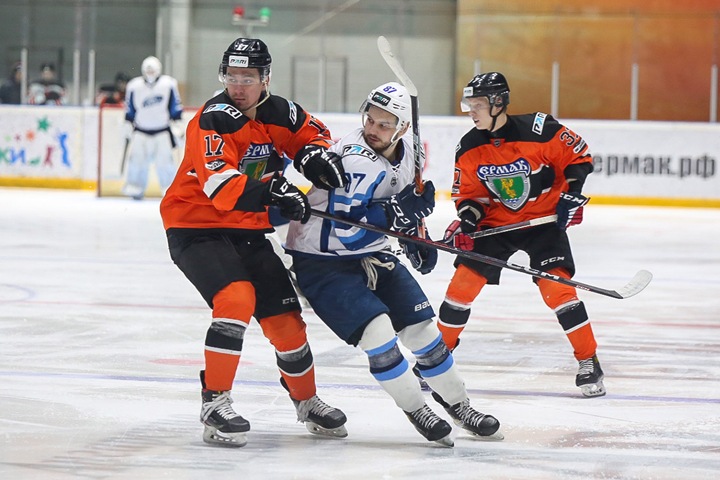 СК начал проверку из-за невыплаты денег ангарским хоккеистам