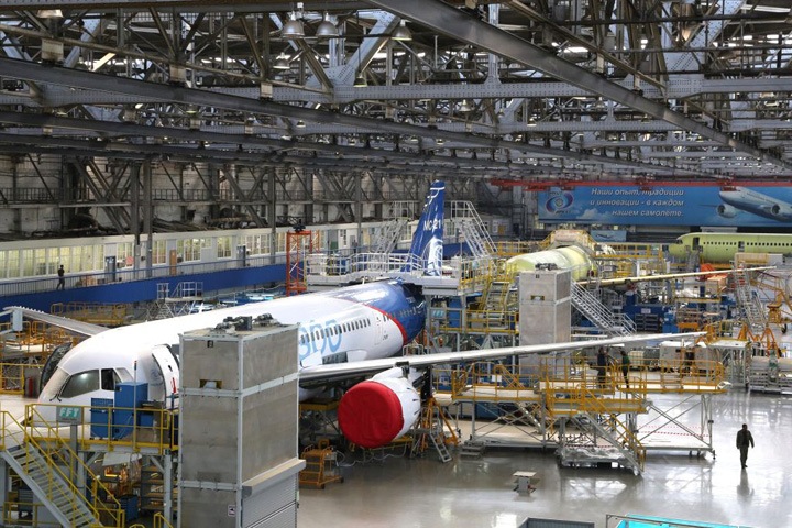 Иркутский авиазавод объединят с двумя компаниями