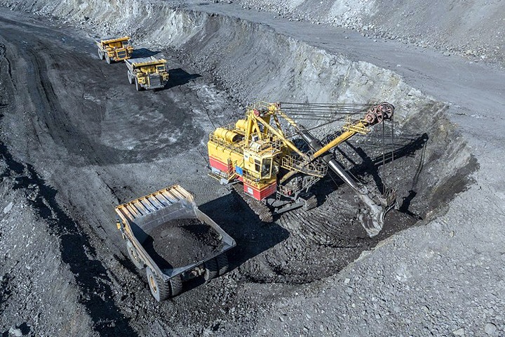 Таможенники пришли в компанию «Сибантрацита»