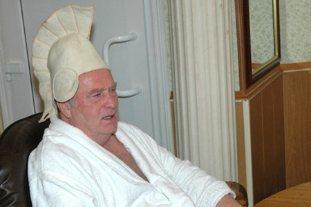 Кемеровские депутаты пожаловались Чурову и Нарышкину на «запугивание и унижение» со стороны Жириновского Кемеровские депутаты пожаловались Чурову и Нарышкину на «запугивание и унижение» со стороны Жириновского