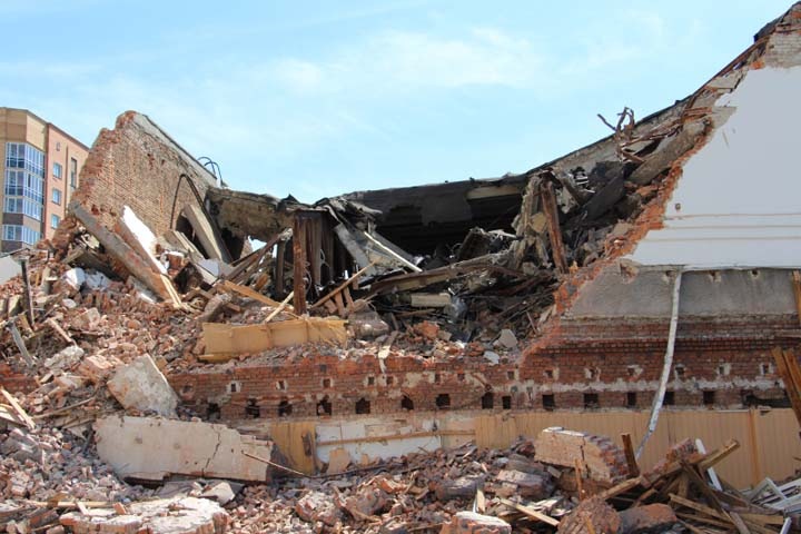 Новосибирский минкульт согласен на компромисс с хозяевами ДК «Металлист» Новосибирский минкульт согласен на компромисс с хозяевами ДК «Металлист»