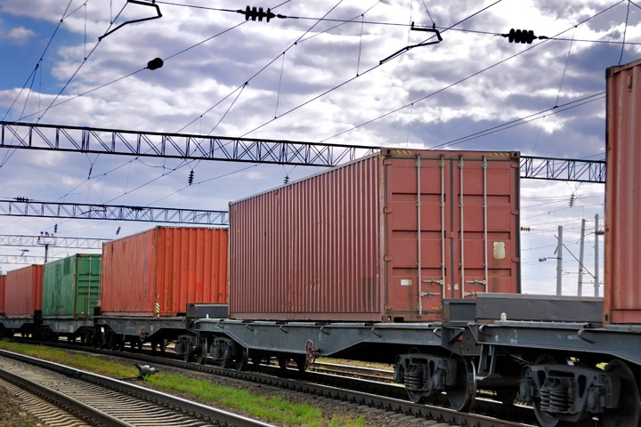 Новосибирский филиал ПГК впервые отгрузил груз в контейнерах