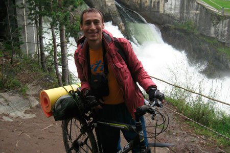 «Кровь может не останавливаться несколько суток»: Житель Барнаула ведет прямой репортаж о своей борьбе с раком «Кровь может не останавливаться несколько суток»: Житель Барнаула ведет прямой репортаж о своей борьбе с раком