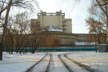 Парковка на 700 автомобилей может появиться возле парка за оперным театром в Новосибирске Парковка на 700 автомобилей может появиться возле парка за оперным театром в Новосибирске