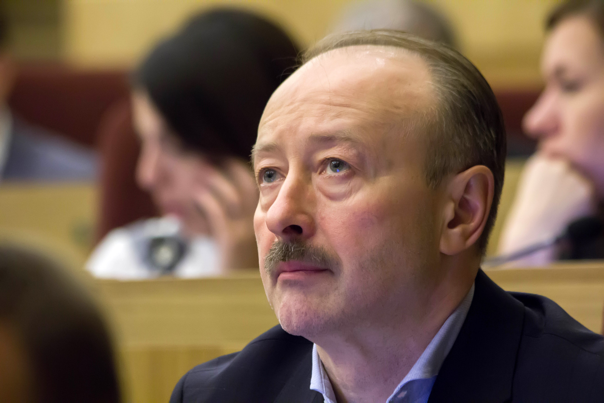 «Мы должны знать имена, чтобы уволить их с госслужбы»: новосибирские депутаты увидели обман в концессии по сортировке мусора «Мы должны знать имена, чтобы уволить их с госслужбы»: новосибирские депутаты увидели обман в концессии по сортировке мусора